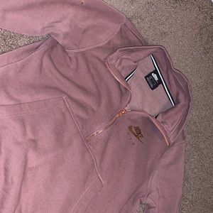 New Nike Pullover